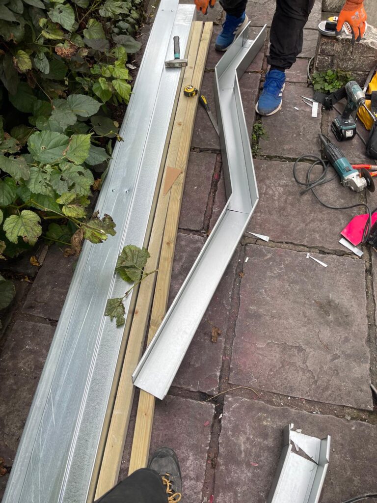 New Main Isolators 5 Flats in total / Westbourne Green W11
