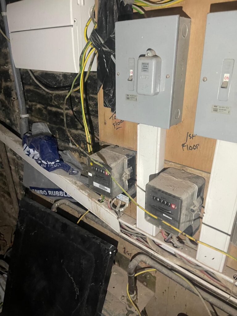 New Main Isolators 5 Flats in total / Westbourne Green W11