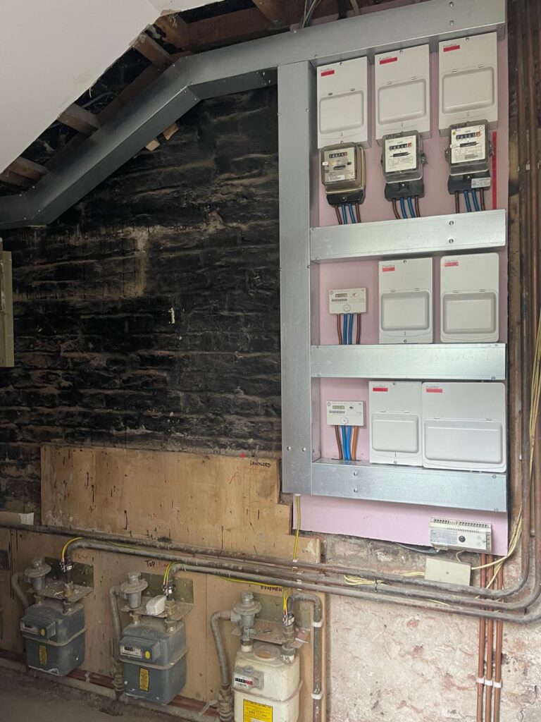 New Main Isolators 5 Flats in total / Westbourne Green W11